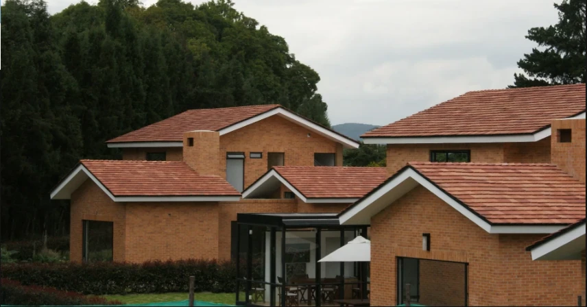 Conjunto de casas en ladrillo con entorno campestre y arborizado en Baskinta, Cajicá.